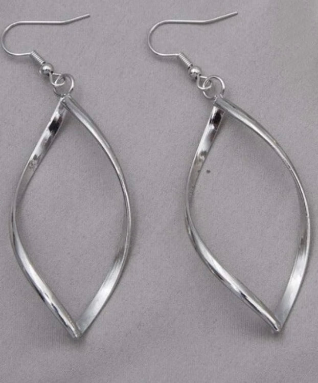Beautiful Silver or Gold Geometric Drop Earrings