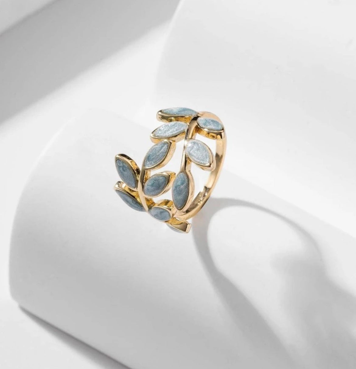 Gorgeous Blue-Green Leaf Design Adjustable Ring