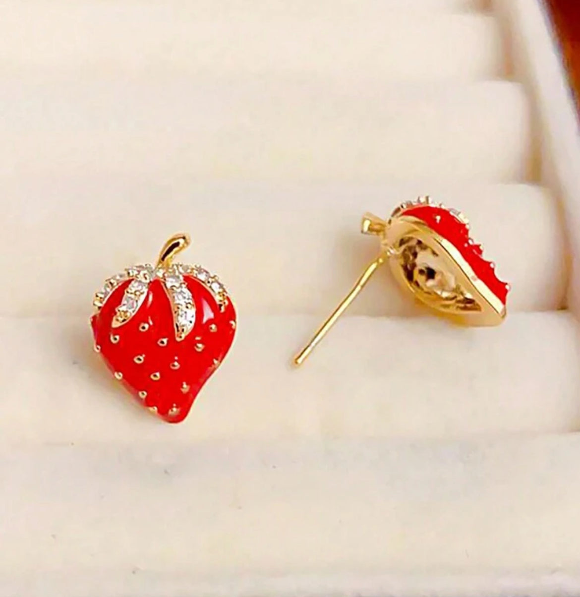 Elegant Small Strawberry Earrings with Inlaid Rhinestones