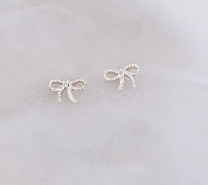 Beautiful Small Silver Bow Earrings