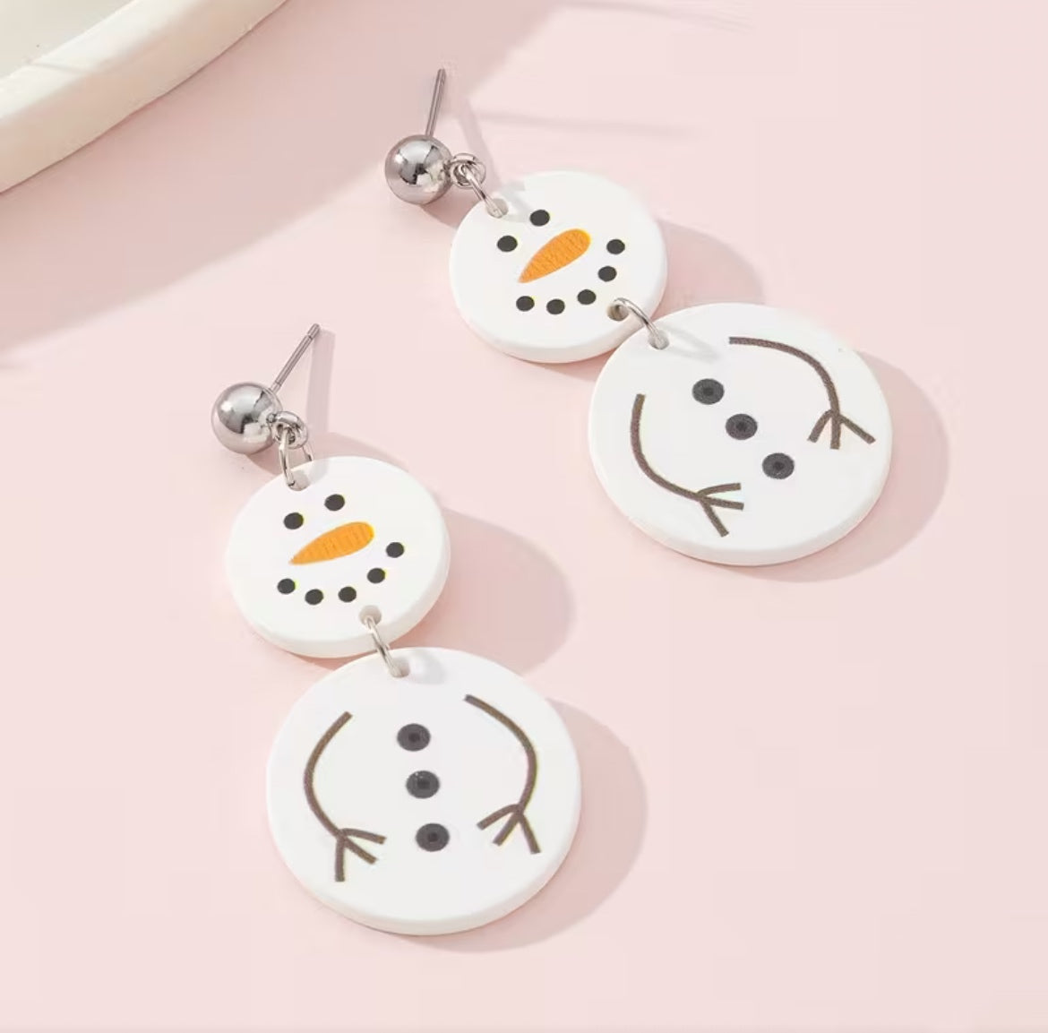 Adorable Snowman Earrings