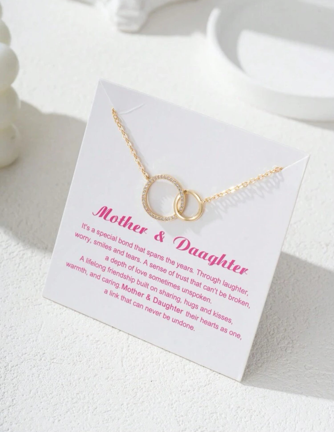 Elegant Gold Mother-Daughter Intertwining Rings Necklace