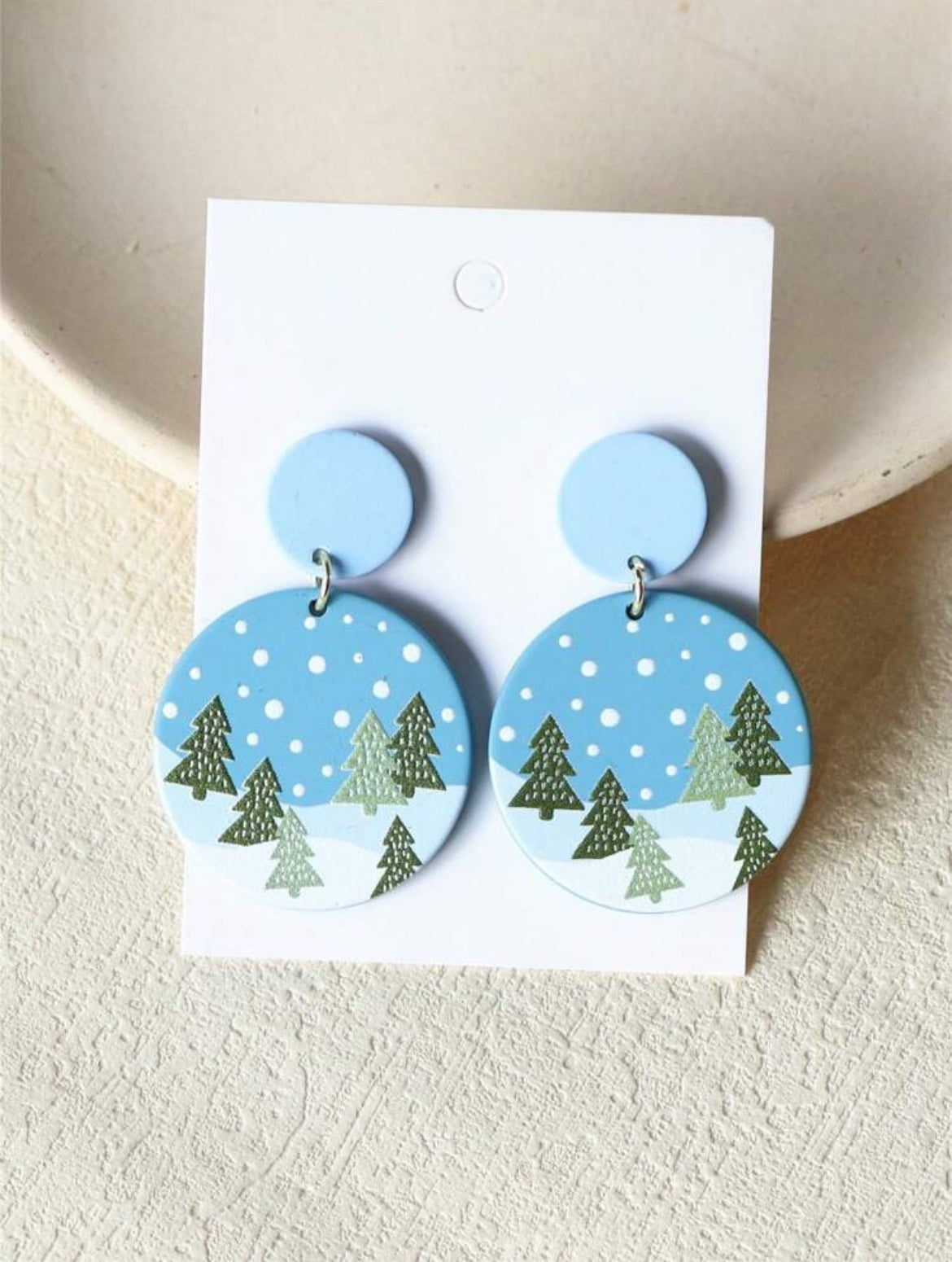 Beautiful Acrylic Snowy Christmas Tree Earrings