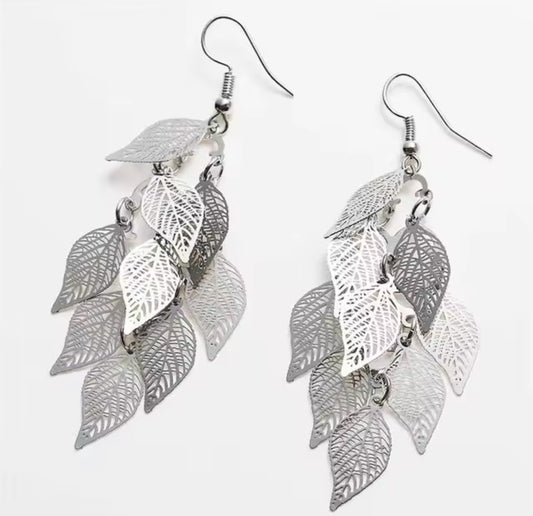 Beautiful Silver Leaf Tassel Earrings
