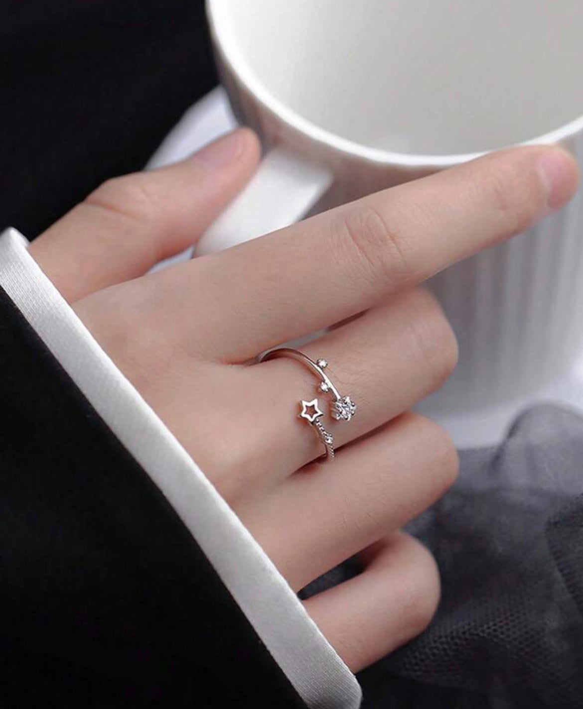 Beautiful Adjustable Star Ring