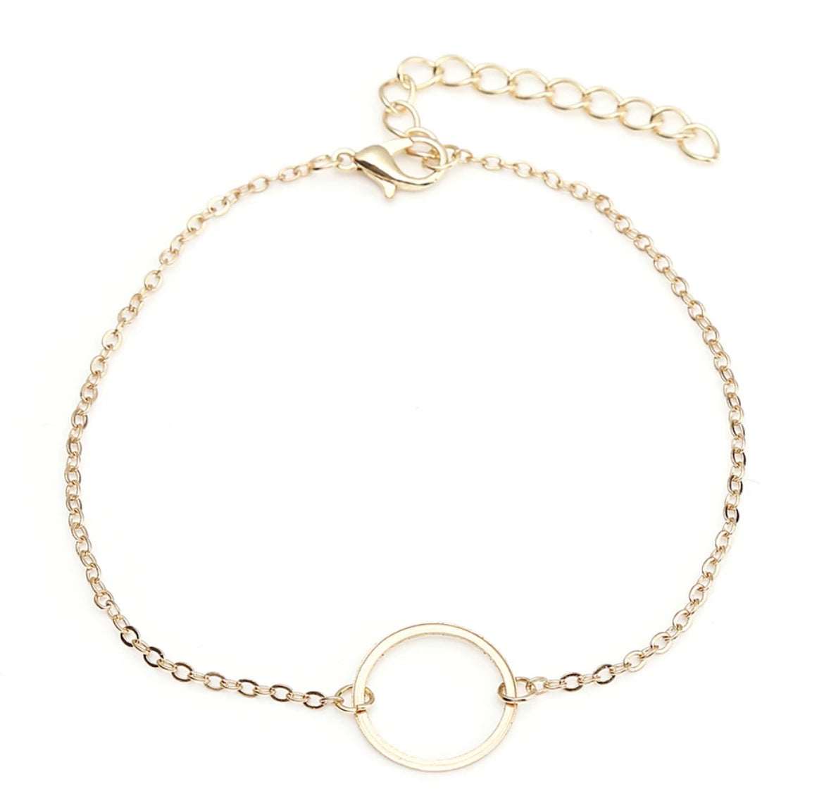 Stunning Anklet Featuring a Delicate Circle Pendant