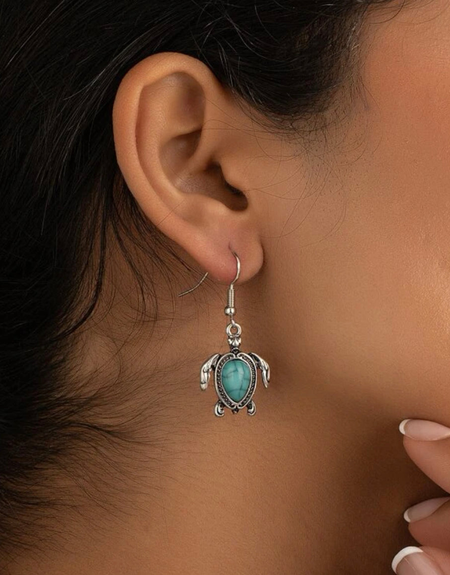 Beautiful Silver and Turquoise Turtle Earrings