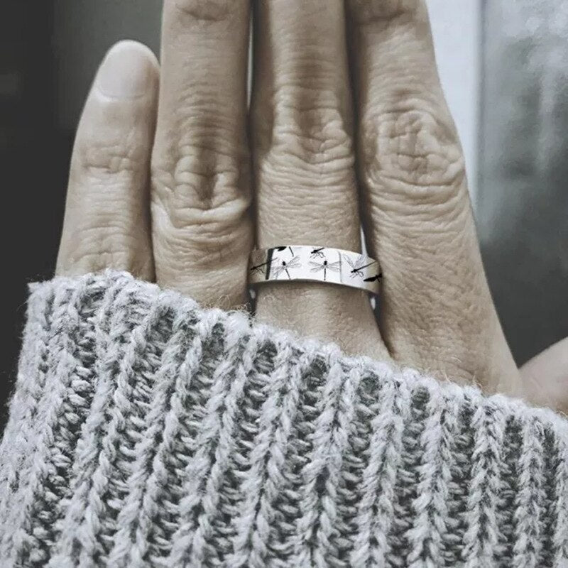 Beautiful Engraved Vintage Dragonfly Ring